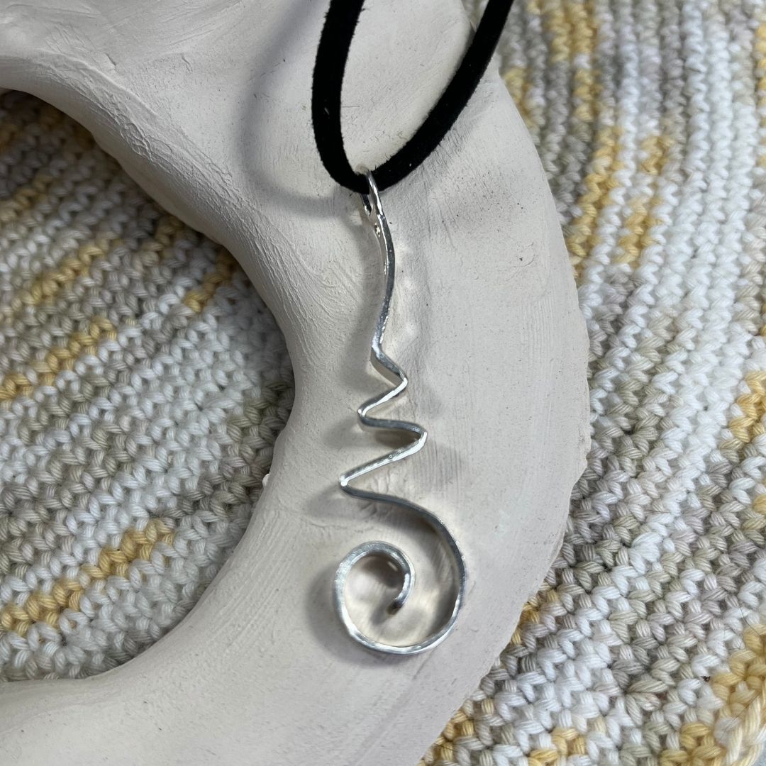 Colgante unalome om namah shivaya plata (7)